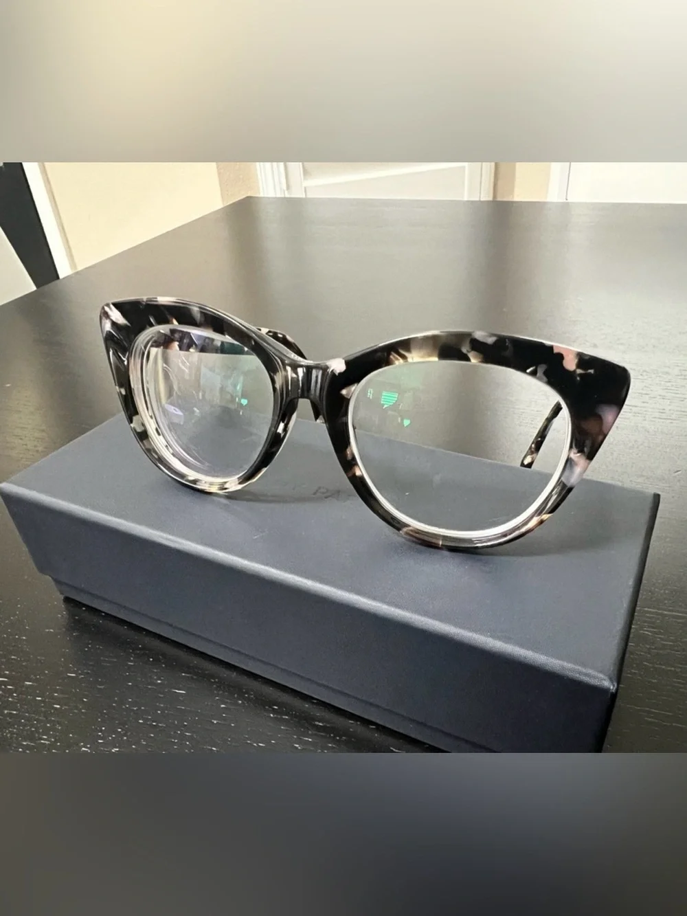 Warby Parker Cat-Eye Tortoiseshell Glasses - Black Currant W172 52-19-140
